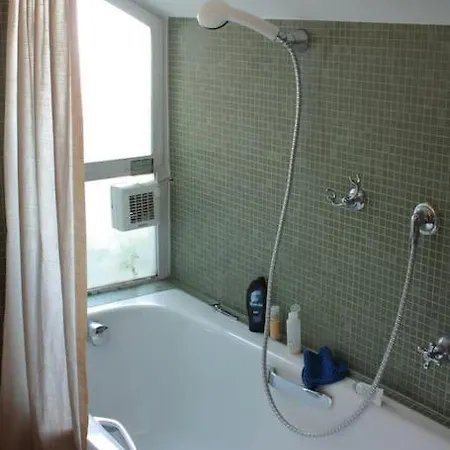 Apartment Mansardina Boheme Tra Il Duomo E L'universita Milan